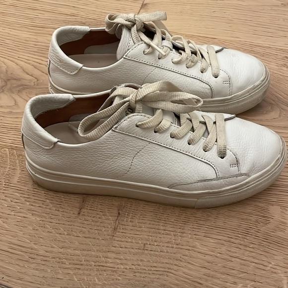 Soludos Shoes - Soludos Ibiza platform sneaker white leather
shoe womens size 6 EUC